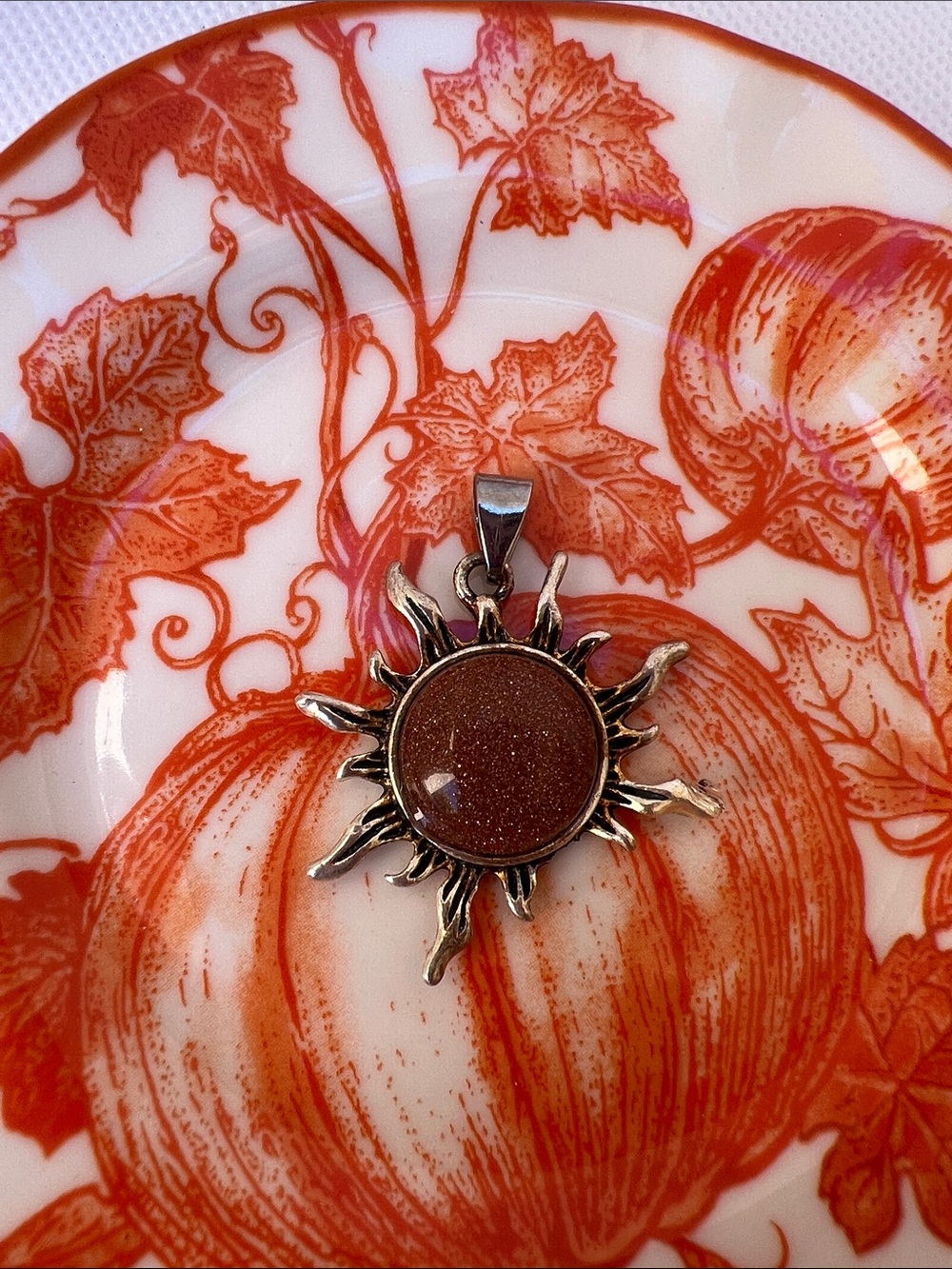 Vintage Sunburst Pendant in Brown and Gold